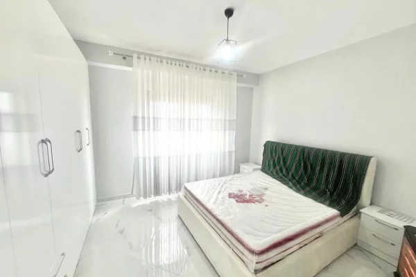 Appartamento in vendita a Pogradec 2+1, SemiArredato