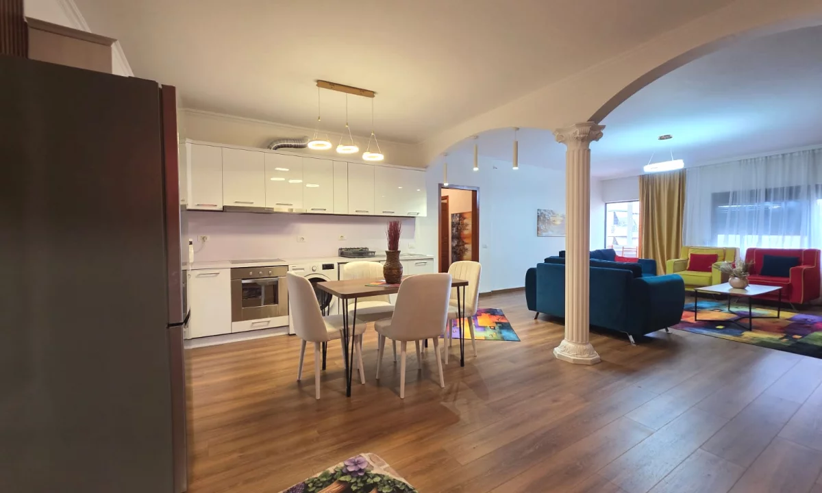 Shtepi me qera Apartament ne Tirane, 2+1, Mobilimi E mobiluar, Pagesa 700  Euro.