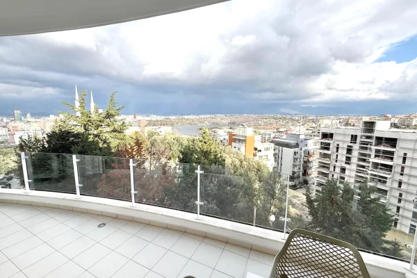 Shtepi me qera Apartament ne Tirane, 2+1, Mobilimi E mobiluar, Pagesa 900  Euro.