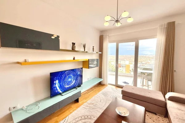 Shtepi me qera Apartament ne Tirane, 2+1, Mobilimi E mobiluar, Pagesa 900  Euro.