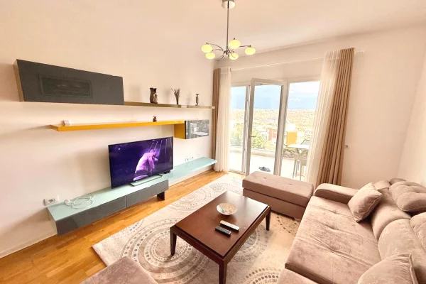 Shtepi me qera Apartament ne Tirane, 2+1, Mobilimi E mobiluar, Pagesa 900  Euro.