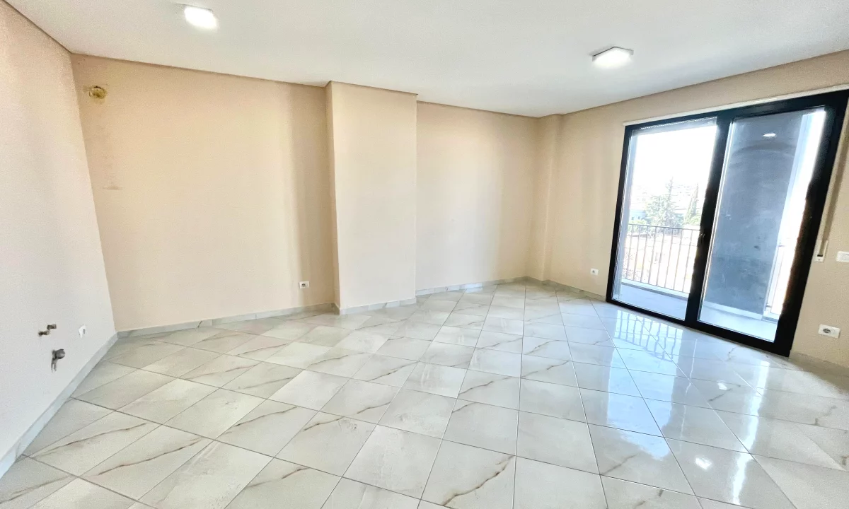 Shtepi me qera Apartament ne Tirane, 1+1, Mobilimi Bosh, pa mobiluar, Pagesa 500  Euro.