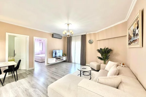 Shtepi me qera Apartament ne Tirane, 2+1, Mobilimi E mobiluar, Pagesa 900  Euro.