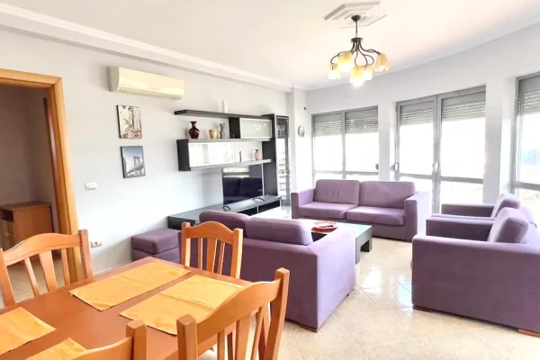 APARTAMENT ME QERA 2+1+2 TEK QATAR CENTER, ZOGU I ZI