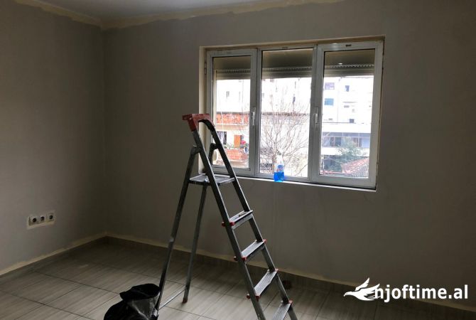 Shtepi me qera 2+1 ne Tirane - 450 Euro