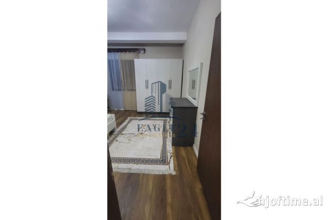 Shtepi me qera 2+1 ne Tirane - 800 Euro