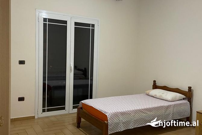 Shtepi me qera 2+1 ne Tirane - 500 Euro