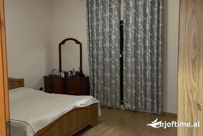 Shtepi me qera 2+1 ne Tirane - 500 Euro
