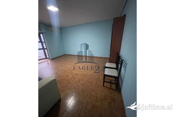Ambient biznesi ne shitje 1+1 ne Tirane - 72,000 Euro