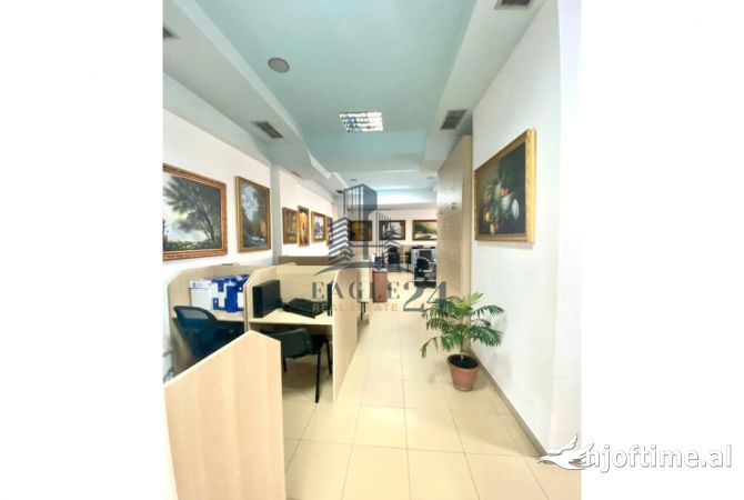 Ambient biznesi ne shitje 1+1 ne Tirane - 580,000 Euro