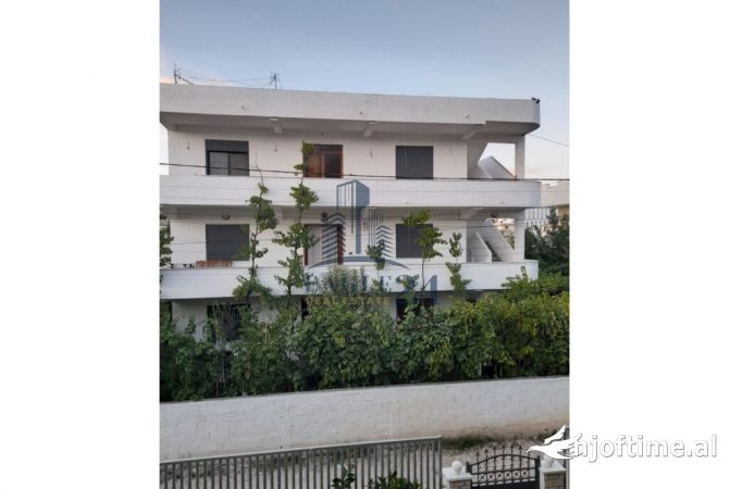Shtepi ne shitje 7+1 ne Tirane - 290,000 Euro