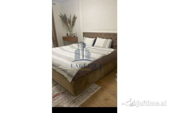 Shtepi ne shitje Apartament ne Tirane, 2+1, Mobilimi E mobiluar, Pagesa 150,000  Euro.