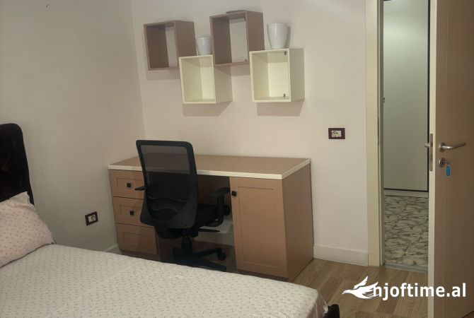 Shtepi me qera 2+1 ne Tirane - 420 Euro