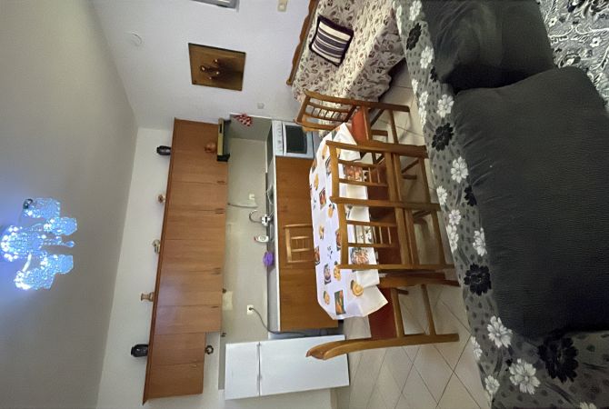 Shtepi me qera 2+1 ne Tirane - 350 Euro