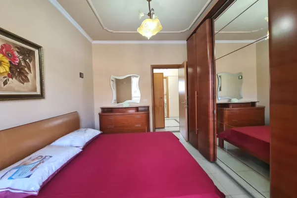 Casa in affitto 1+1 a Tirana - 65,000 Leke