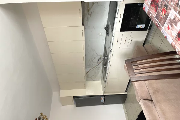 Shtepi me qera 2+1 ne Tirane - 40,000 Leke