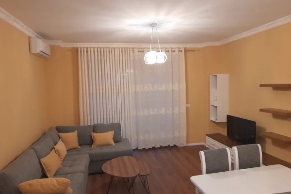 Shtepi me qera 1+1 ne Tirane - 600 Euro