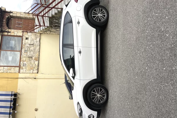 Cars for sale in Tirana, Hyundai, 2016 Diesel,Kambio Automatik Payment 1,050,000  Leke.