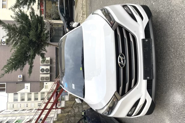 Cars for sale in Tirana, Hyundai, 2016 Diesel,Kambio Automatik Payment 1,050,000  Leke.