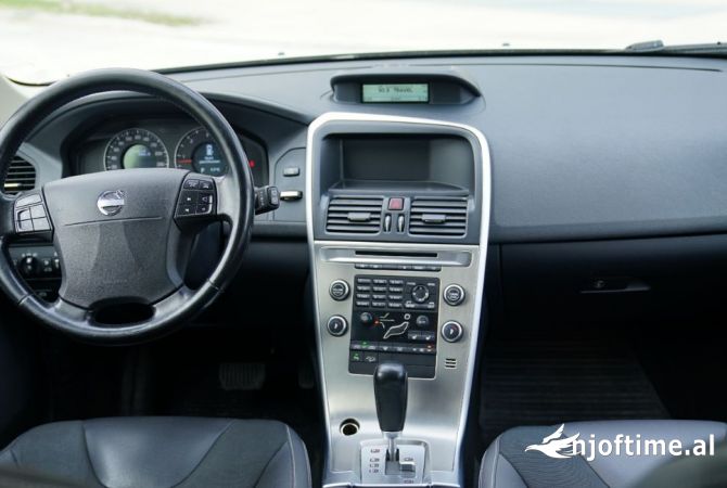 Makina me qera Volvo me cmim 50 euro dita 