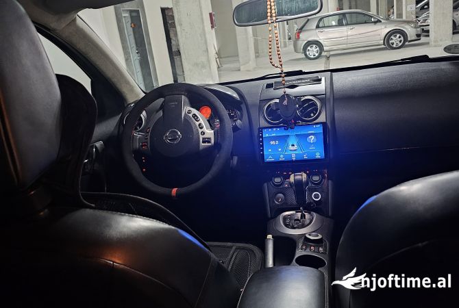 Makina ne shitje ne Tirane - 625,000 Leke