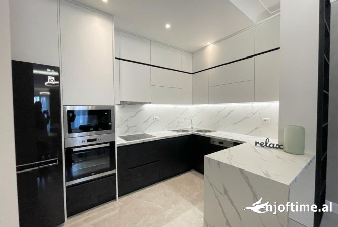 Shtepi me qera 2+1 ne Tirane - 1,500 Euro