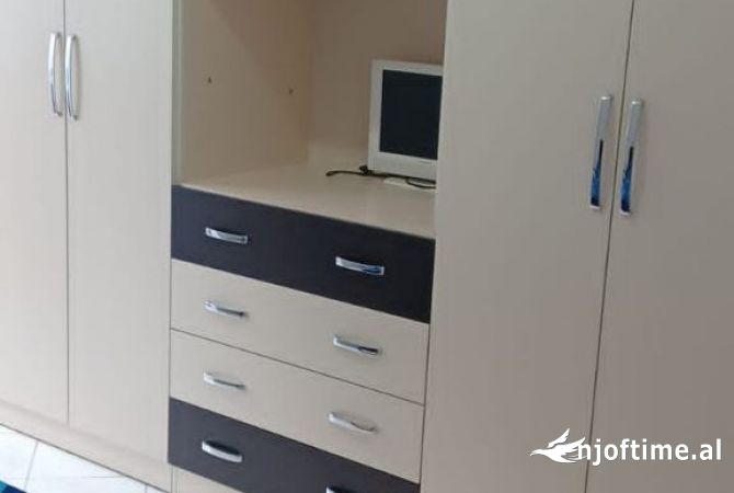 Shtepi me qera 2+1 ne Tirane - 450 Euro