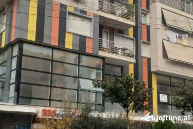 Shtepi me qera Apartament ne Tirane, 2+1, Mobilimi E mobiluar, Pagesa 450  Euro.
