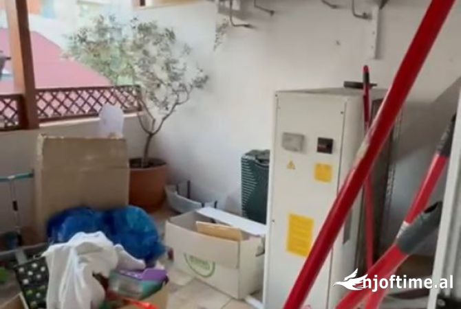 Shtepi ne shitje Apartament ne Tirane, 3+1, Mobilimi Pjeserisht e mobiluar, Pagesa 200,000  Euro.