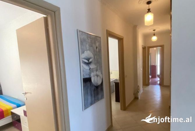 Apartment for rent in Tirana 4+1, Furnished