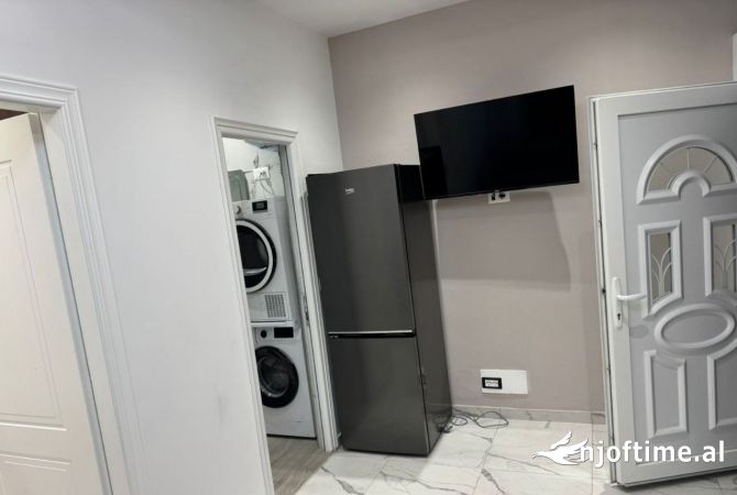 Shtepi me qera Apartament ne Tirane, 1+1, Mobilimi E mobiluar, Pagesa 45,000  Leke.