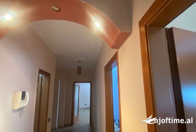 Shtepi ne shitje 2+1 ne Tirane - 250,000 Euro