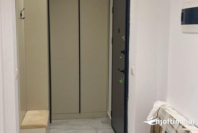 Shtepi me qera- tek Bar Oslo, El Saharaja (Unaza Re)