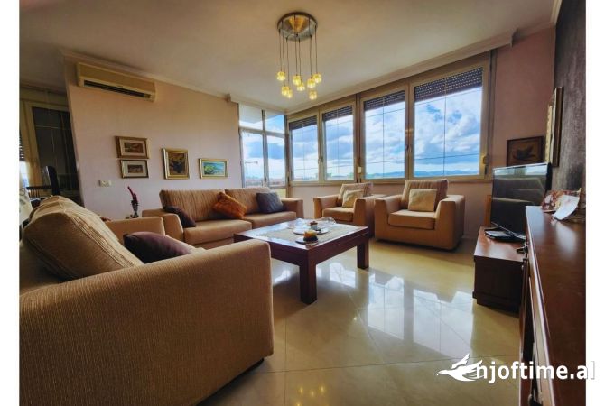 Shtepi me qera 2+1 ne Tirane - 1,100 Euro