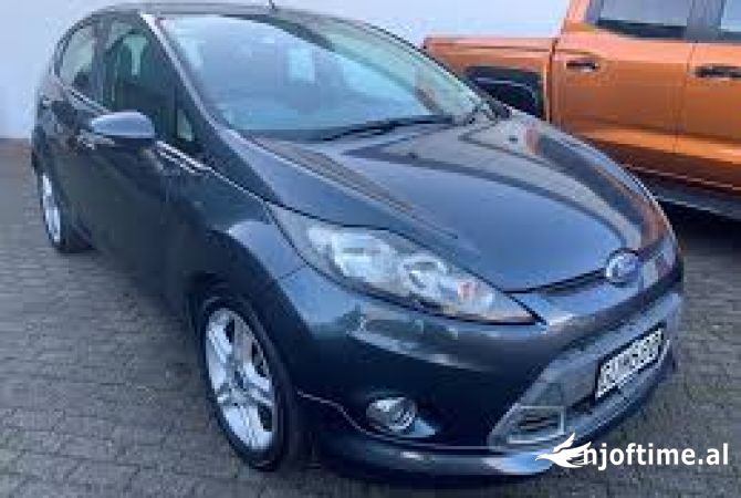 Makina ne shitje ne Tirane - 3,000 Euro