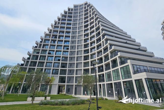 Ambient biznesi ne shitje 3+1 ne Tirane - 359,000 Euro