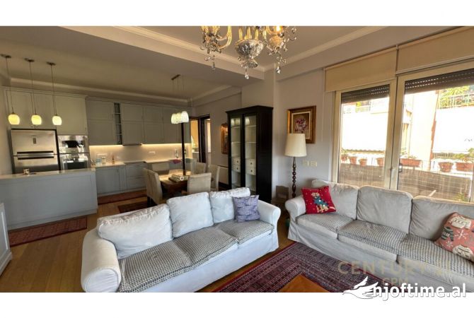 Shtepi me qera 3+1 ne Tirane - 3,000 Euro