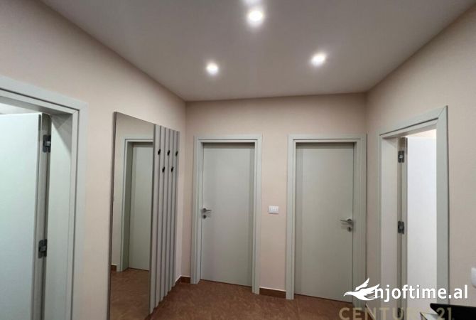 Shtepi me qera Apartament ne Tirane, 1+1, Mobilimi E mobiluar, Pagesa 600  Euro.