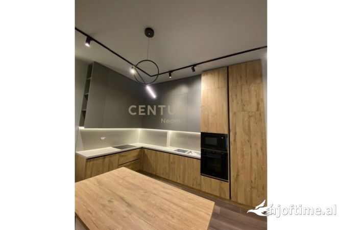 Shtepi me qera 2+1 ne Tirane - 1,000 Euro