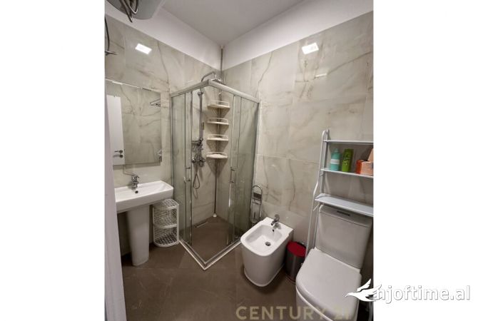 Shtepi me qera Apartament ne Tirane, 1+1, Mobilimi E mobiluar, Pagesa 700  Euro.