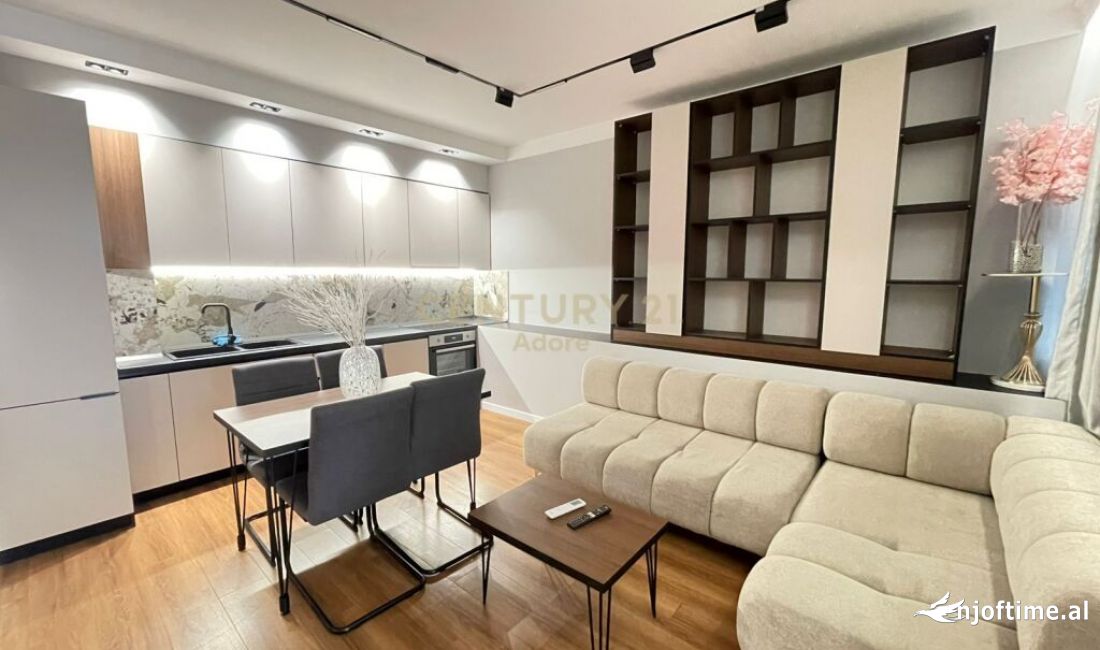 Shtepi me qera Apartament ne Tirane, 2+1, Mobilimi E mobiluar, Pagesa 900  Euro.
