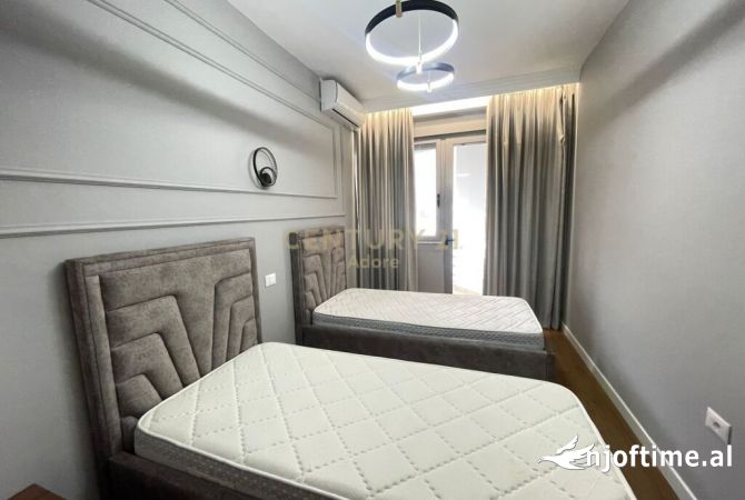 Shtepi me qera Apartament ne Tirane, 2+1, Mobilimi E mobiluar, Pagesa 900  Euro.