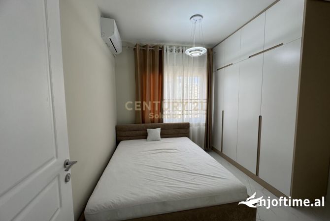 Shtepi me qera Apartament ne Tirane, 2+1, Mobilimi E mobiluar, Pagesa 800  Euro.