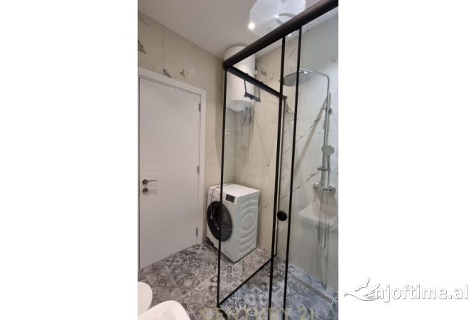 Shtepi me qera Apartament ne Tirane, 1+1, Mobilimi E mobiluar, Pagesa 650  Euro.