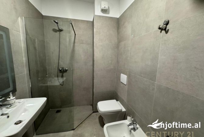 Shtepi me qera Apartament ne Tirane, 1+1, Mobilimi E mobiluar, Pagesa 600  Euro.