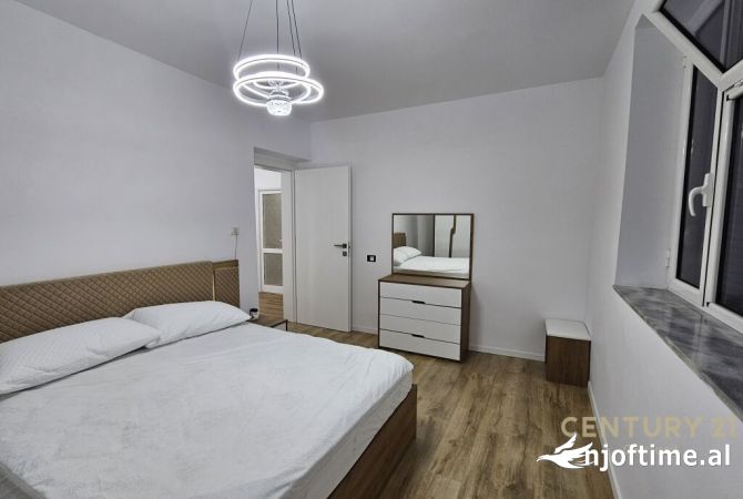 Shtepi me qera 2+1 ne Tirane - 700 Euro