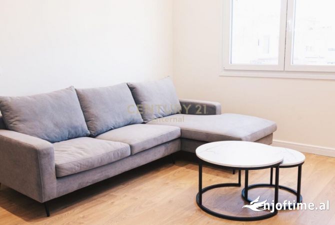 Shtepi me qera Apartament ne Tirane, 2+1, Mobilimi E mobiluar, Pagesa 1,200  Euro.