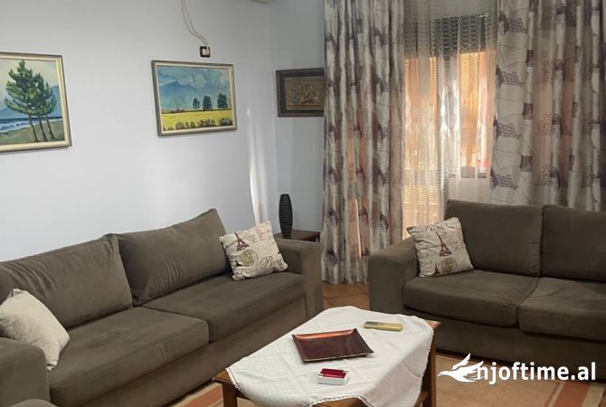 Shtepi me qera 3+1 ne Tirane - 450 Euro