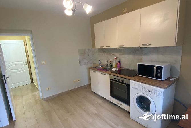 Shtepi me qera 1+1 ne Tirane - 430 Euro