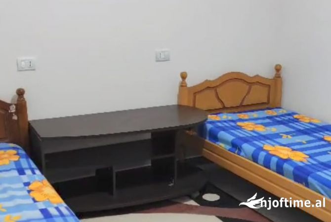 Shtepi me qera 2+1 ne Tirane - 400 Euro